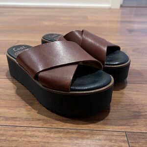 Leather platform sandals brown